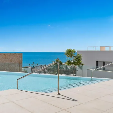 Luxury Golden Calm Apartment Estepona